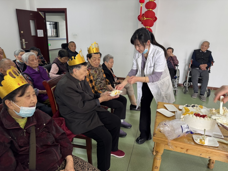 枝江老年社會福利院 一場別樣的生日會，一份溫暖的陪伴